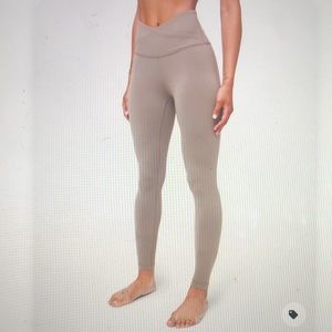 Lululemon align high-rise cross waist